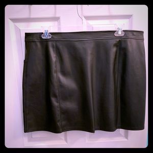 Express leather mini skirt
